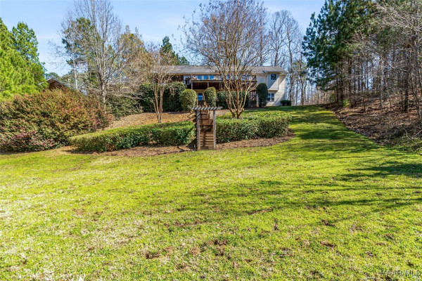 402 Cliffside Drive