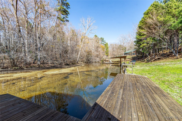 402 Cliffside Drive
