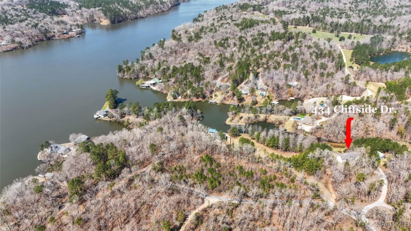 402 Cliffside Drive
