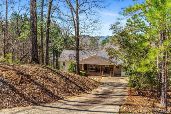 402 Cliffside Drive