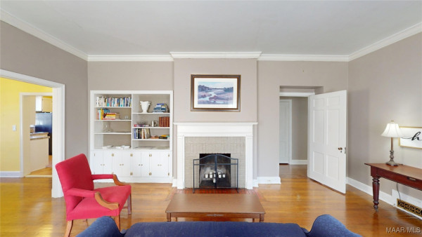 3235 Wellington Road