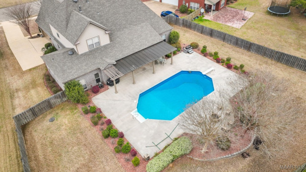 8648 ROCKBRIDGE Circle