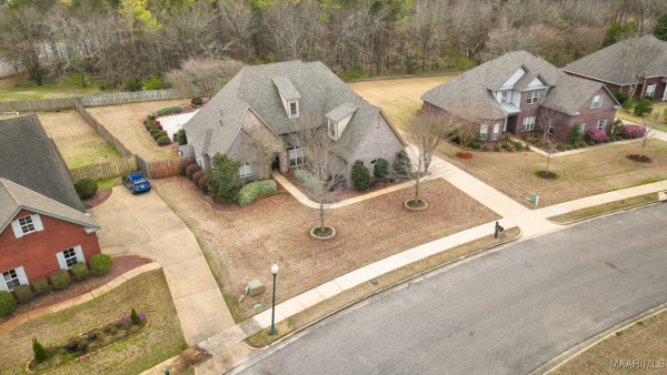 8648 ROCKBRIDGE Circle