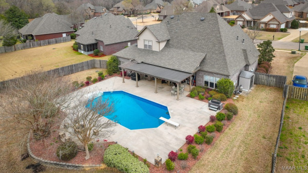 8648 ROCKBRIDGE Circle