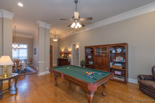 8648 ROCKBRIDGE Circle