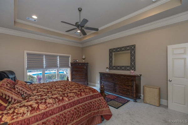 8648 ROCKBRIDGE Circle