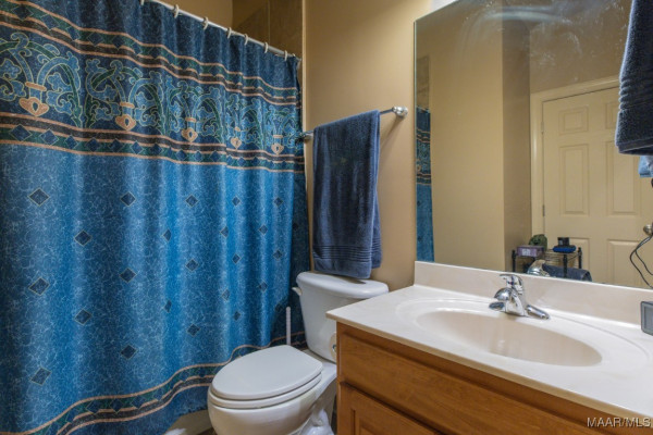 8648 ROCKBRIDGE Circle