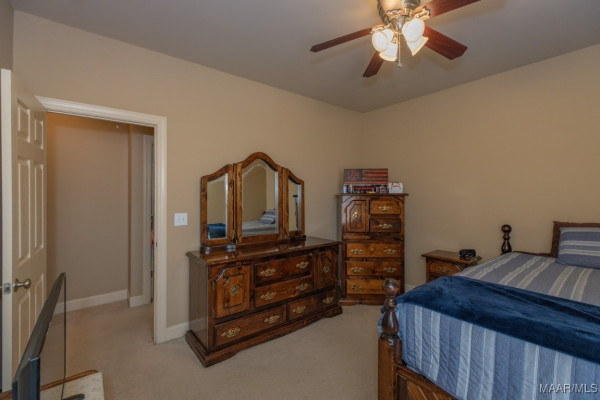 8648 ROCKBRIDGE Circle