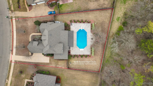 8648 ROCKBRIDGE Circle