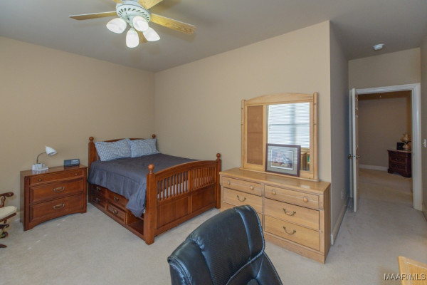 8648 ROCKBRIDGE Circle