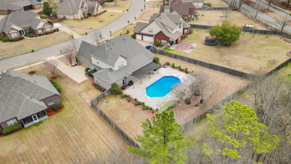 8648 ROCKBRIDGE Circle
