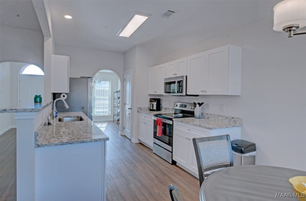 6813 Triston Cove