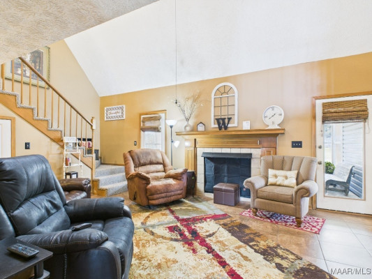 3701 Hampton Oaks Drive