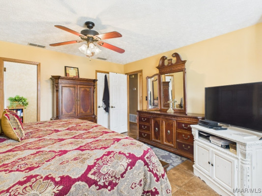 3701 Hampton Oaks Drive