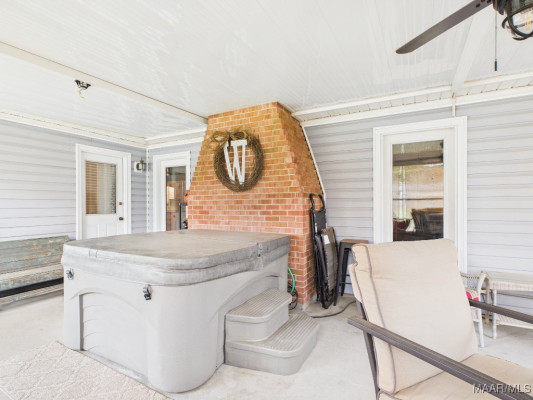 3701 Hampton Oaks Drive