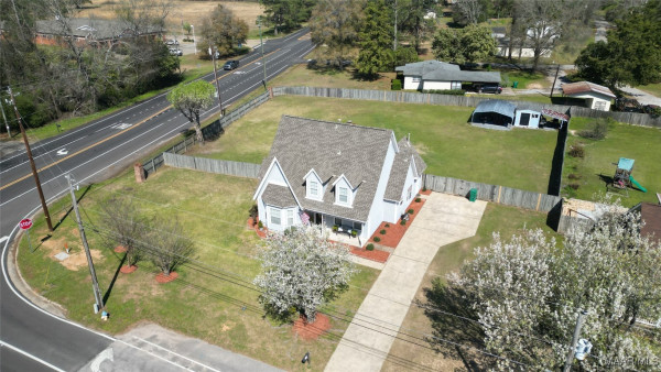 3701 Hampton Oaks Drive