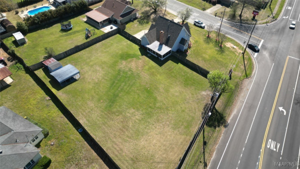 3701 Hampton Oaks Drive