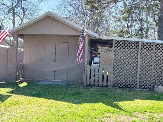 39 1st Avenue