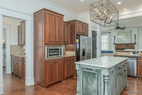 1004 Saddle Ridge