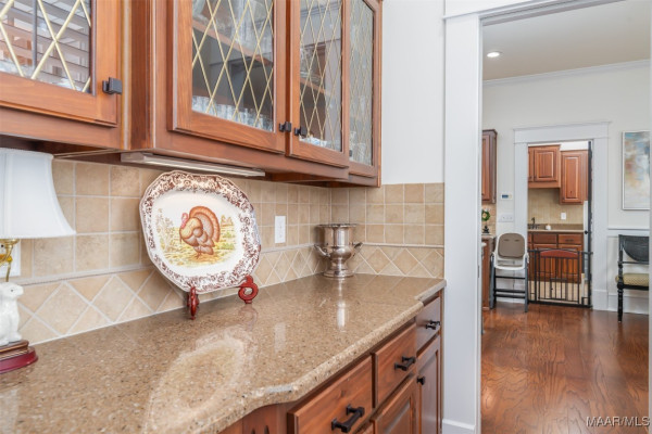 1004 Saddle Ridge