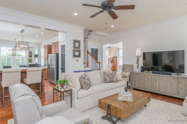 1004 Saddle Ridge