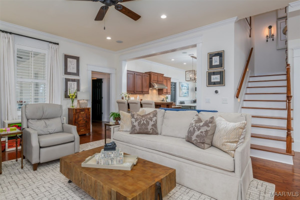 1004 Saddle Ridge