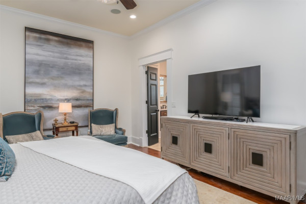 1004 Saddle Ridge
