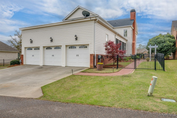 1004 Saddle Ridge