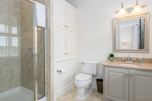 1004 Saddle Ridge