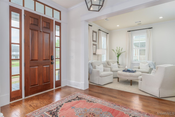 1004 Saddle Ridge
