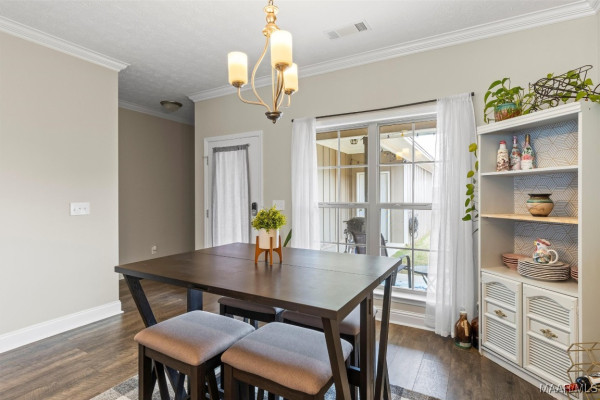 1405 PRAIRIE OAK Drive