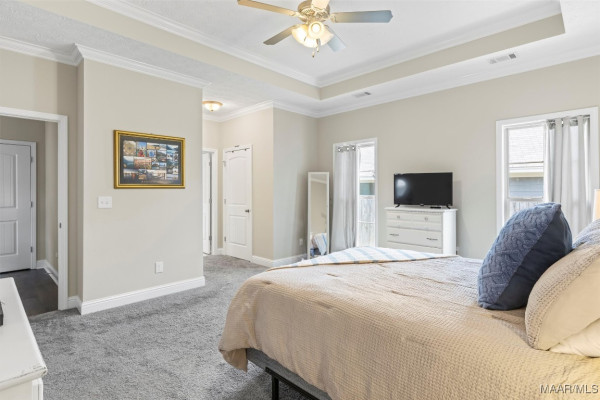 1405 PRAIRIE OAK Drive