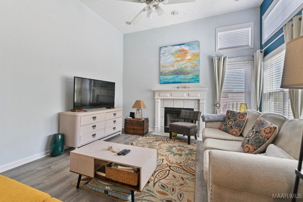 2627 QUEENS HOLLOW Court