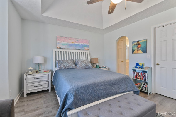 2627 QUEENS HOLLOW Court