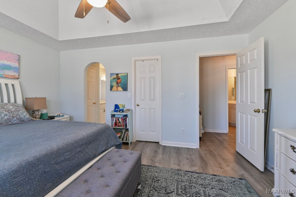2627 QUEENS HOLLOW Court