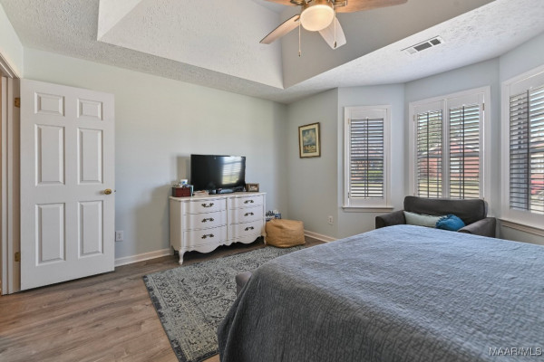 2627 QUEENS HOLLOW Court