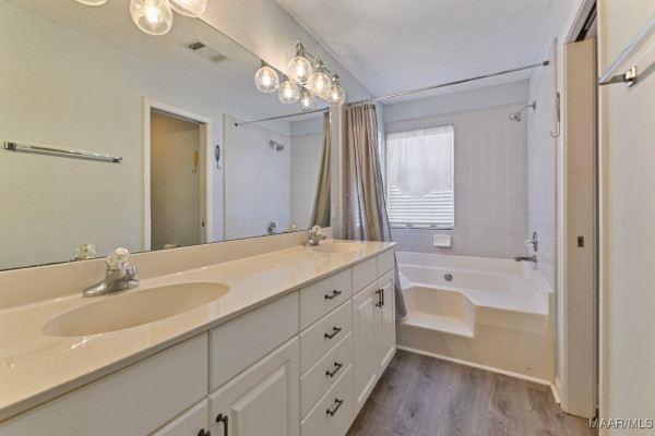 2627 QUEENS HOLLOW Court