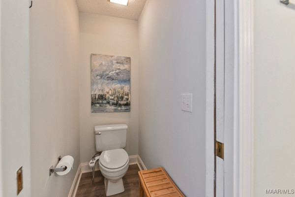 2627 QUEENS HOLLOW Court