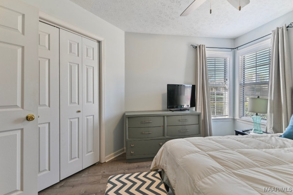 2627 QUEENS HOLLOW Court