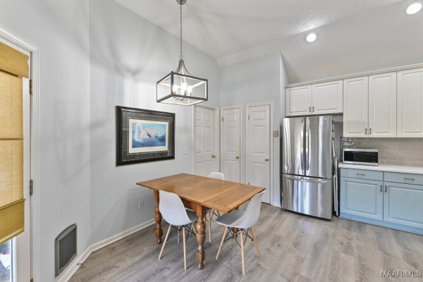 2627 QUEENS HOLLOW Court