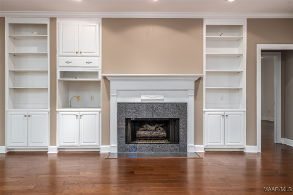 609 Towne Lake Drive