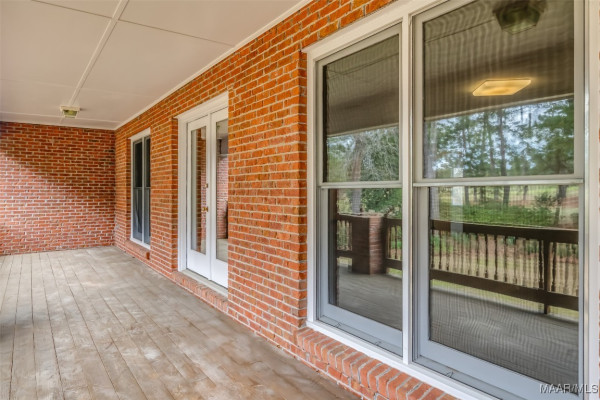 609 Towne Lake Drive