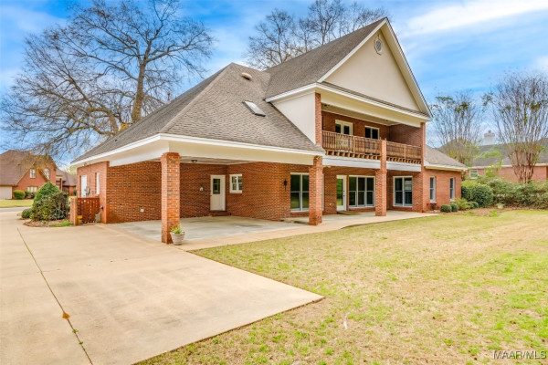 609 Towne Lake Drive