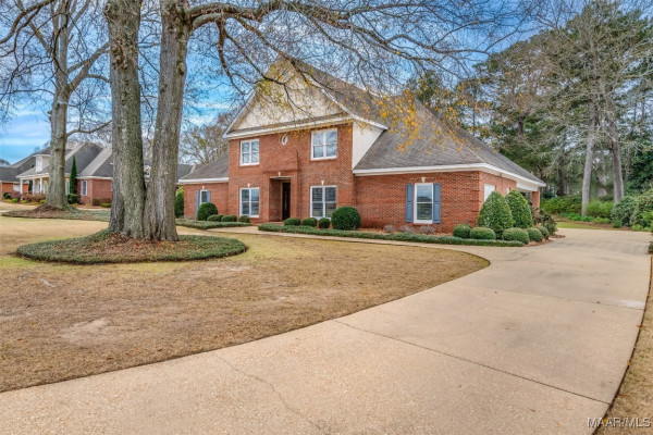 609 Towne Lake Drive