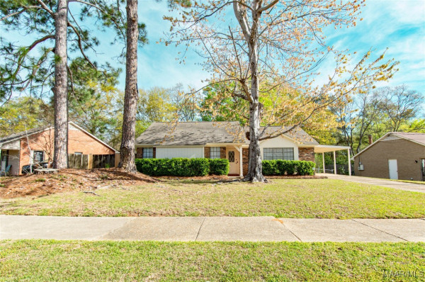 521 RIDGEWOOD Lane