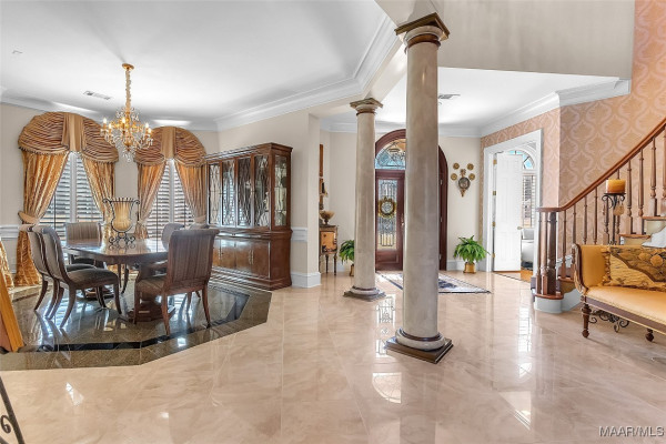 400 Woodside Place