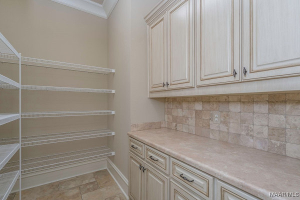 8209 Tuscany Manor