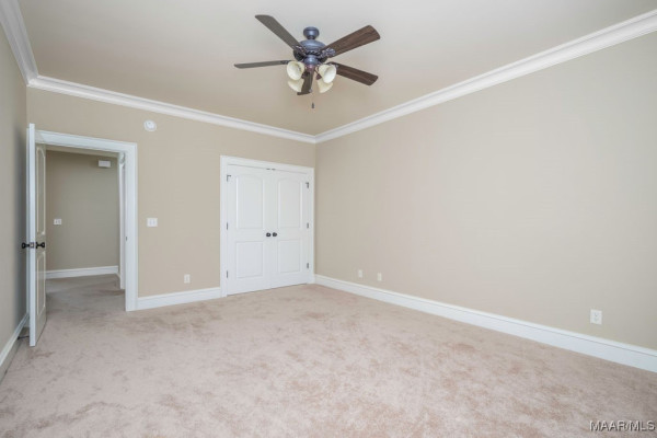 8209 Tuscany Manor