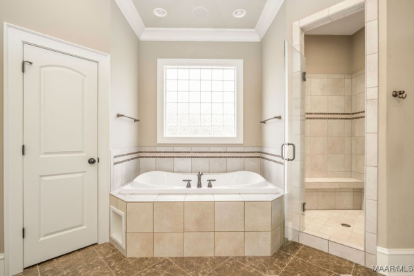 8209 Tuscany Manor
