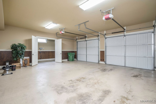 8209 Tuscany Manor